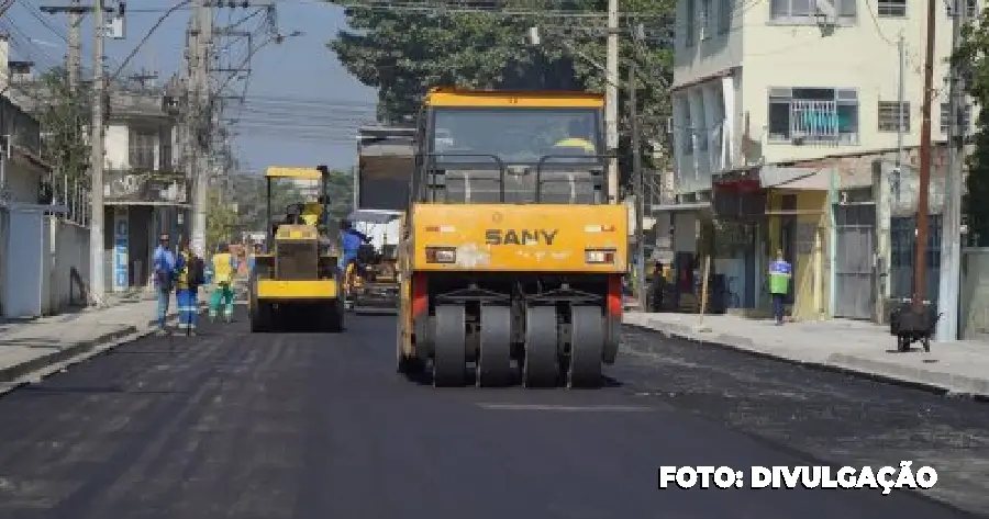 Novo trecho de obras do MUVI começa a receber asfalto