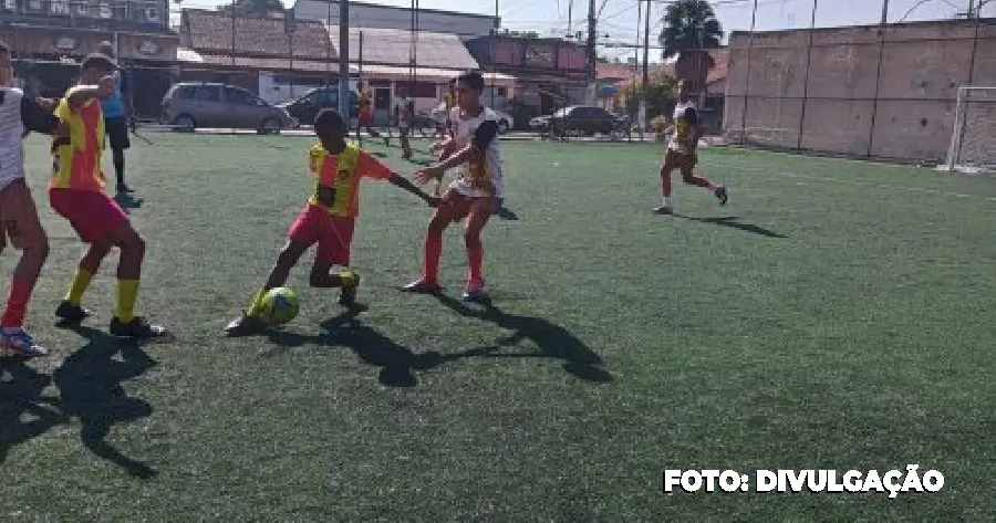 Sábado de futebol Society em São Gonçalo