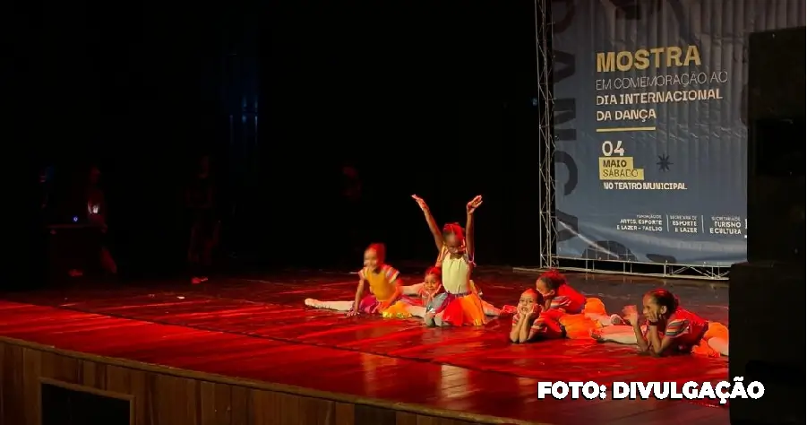 Teatro Municipal de São Gonçalo foi palco de um vibrante espetáculo de dança