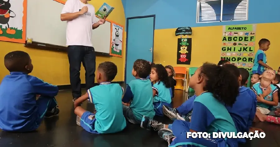 Artistas Promovem Dia de Cultura em Escola Municipal de São Gonçalo