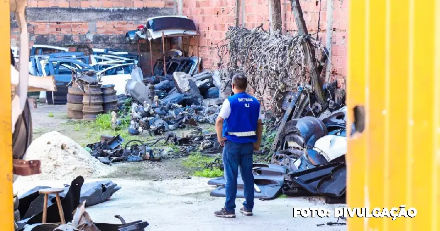 Força-Tarefa Interdita Ferros-Velhos Clandestinos em São Gonçalo