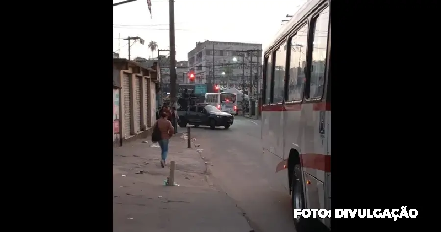 Vídeo Operação da PM no Complexo do Salgueiro causa apreensão