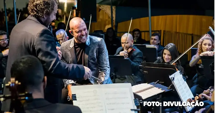 Diogo Nogueira e Orquestra Ouro Preto Concerto Gratuito na Praça Mauá