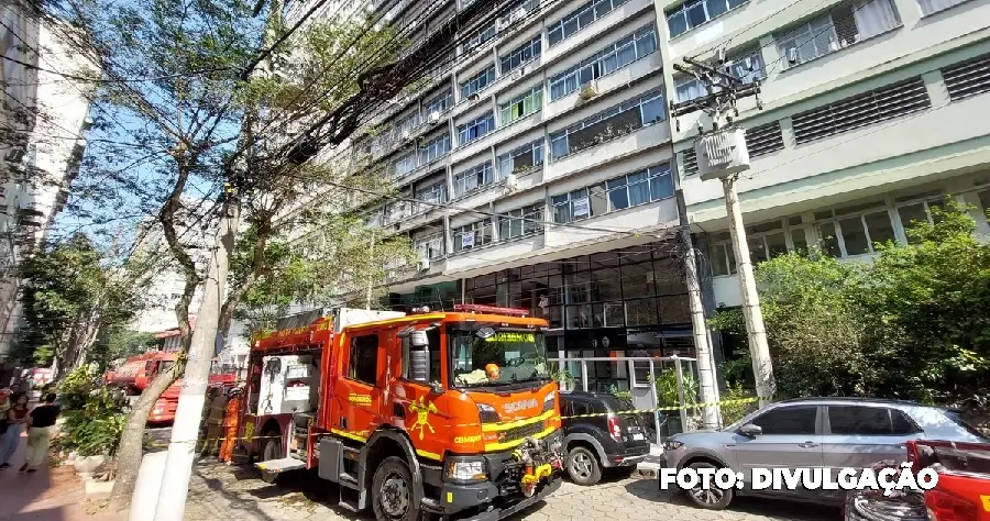 Incêndio atinge prédio residencial em Icaraí, Zona Sul de Niterói